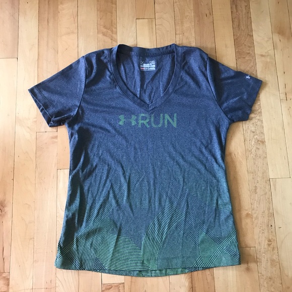 Under Armour Tops - Under Armour Running Top